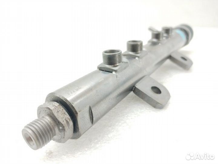 Топливная рейка (рампа) Land Rover Discovery 5