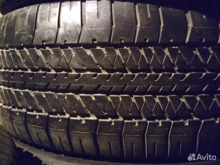 Bridgestone Dueler H/T 684II 275/60 R20