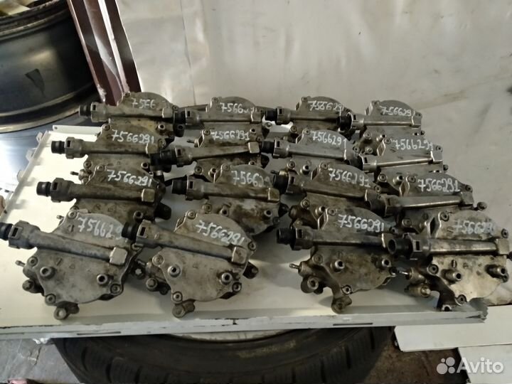 Вакуумный насос на BMW F10 E53 X5 F20 F32