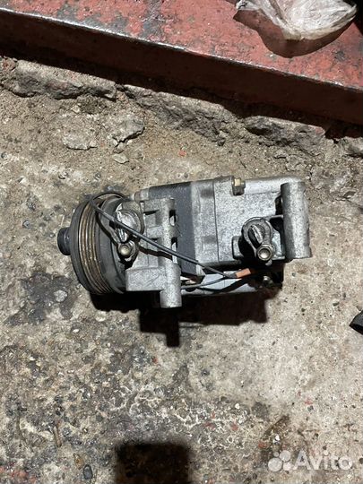 Mazda 6 Компрессор кондиционера 2.0 снизу