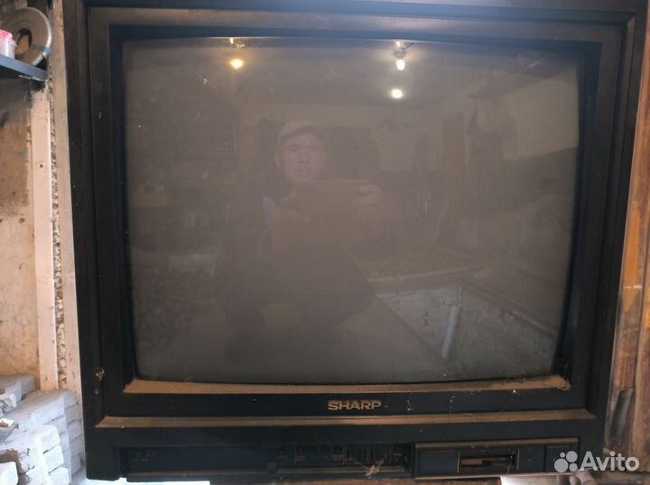 Телевизор бу Sharp