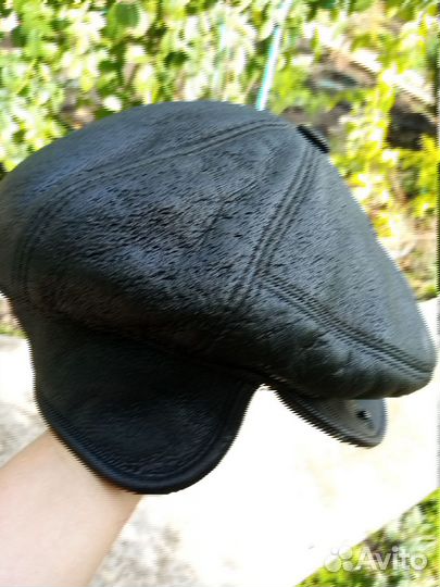 Мужская кожаная кепка зимняя