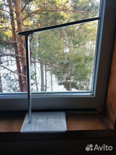 Лампа настольная