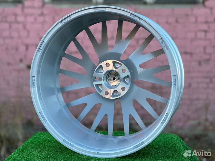 Разноширокие диски Vossen EVO 6 r19 5x112