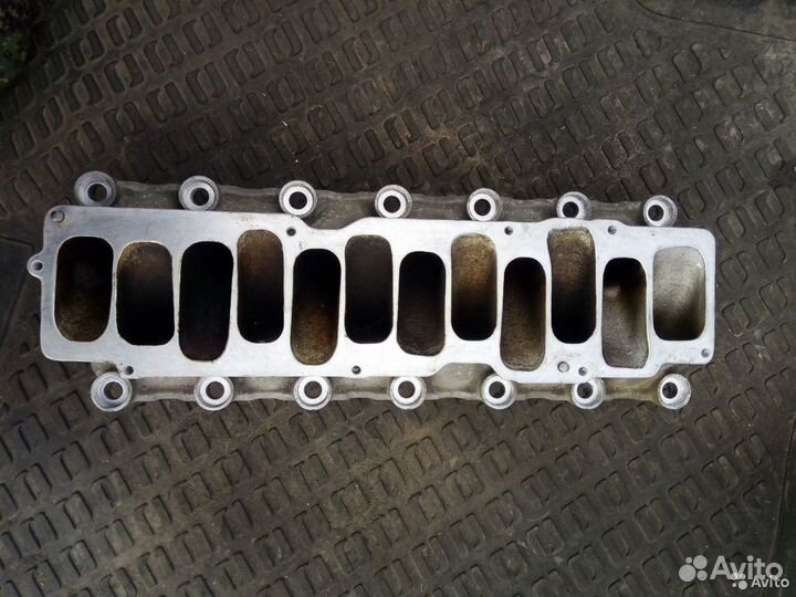 Коллектор впускной Audi A8 D3