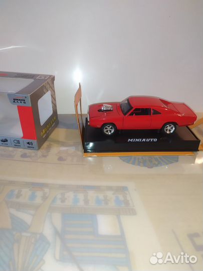 Машинка Dodge Charger 1970 1:32