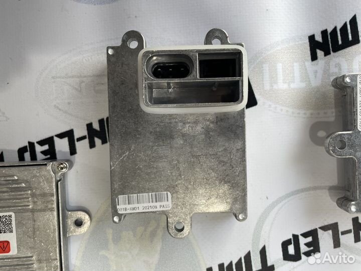 Блок розжига ксенона Range rover Ford 93178197