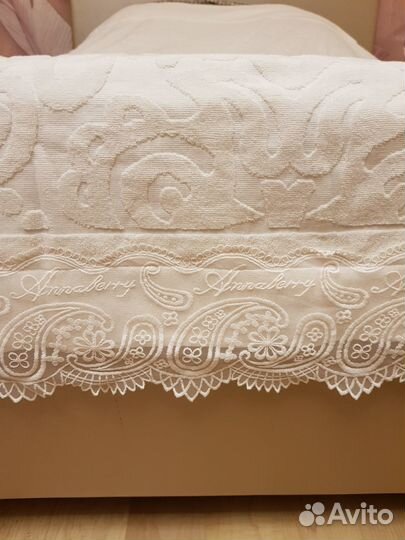Annaberry Покрывало на кровать с кружевом 180*200