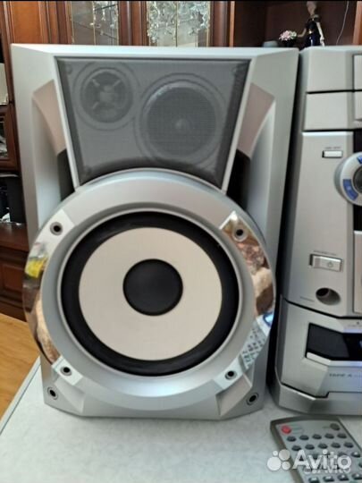 Музыкальный центр LG.Караоке.Звук бомба. Как новый