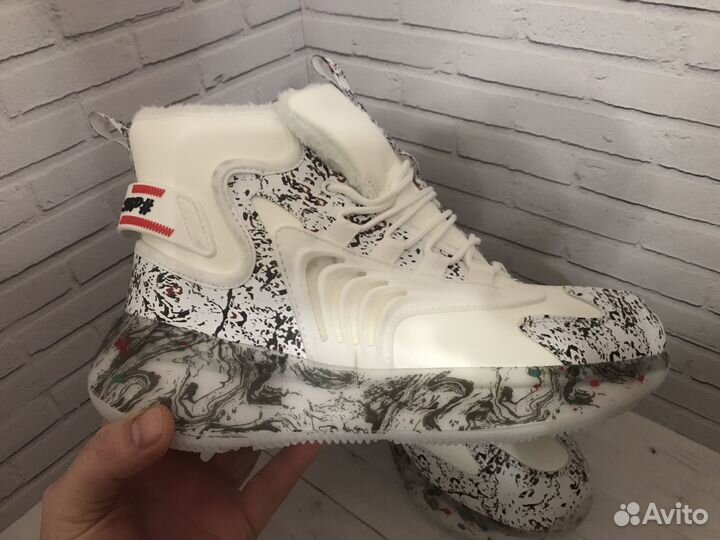 Кроссовки зимние высокие с мехом 42 р