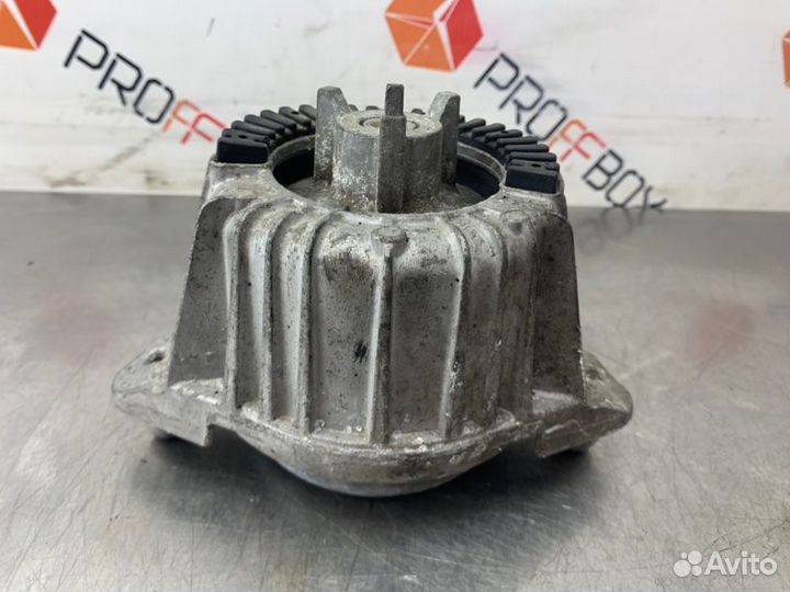 Подушка крепления двигателя Mercedes E-Class W212