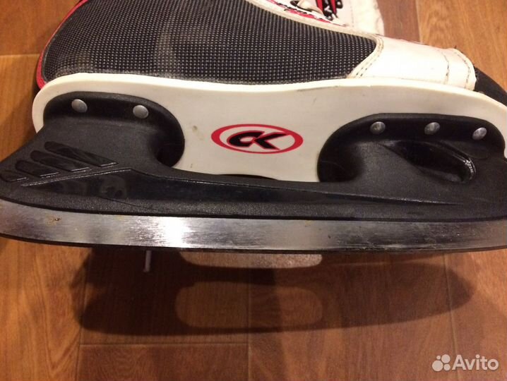Коньки хоккейные детские