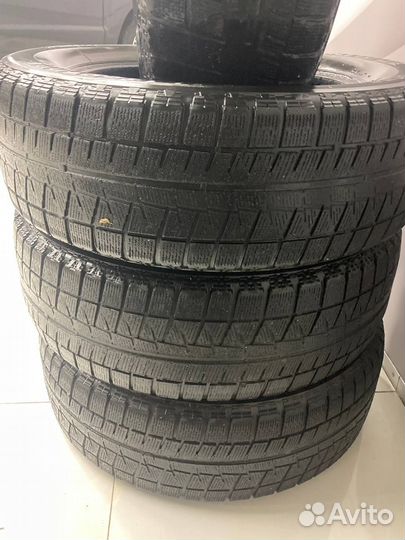 Bridgestone Blizzak Revo GZ 225/60 R17 99S