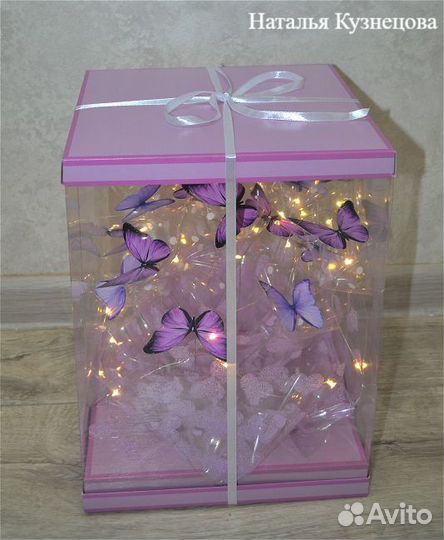 Коробка-букет из бабочек, с подсветкой