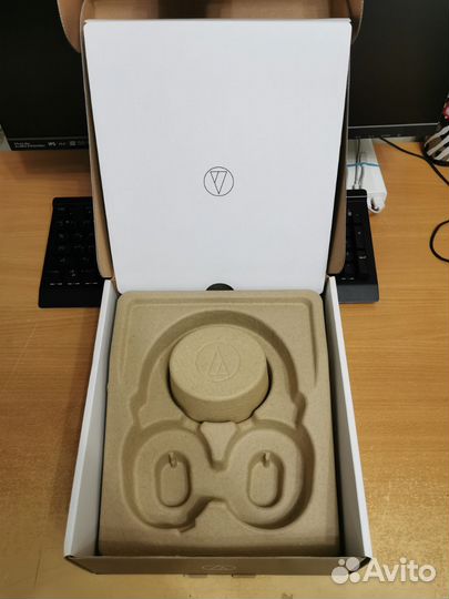 Наушники Audio-Technica ATH-M50X