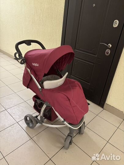 Прогулочная коляска