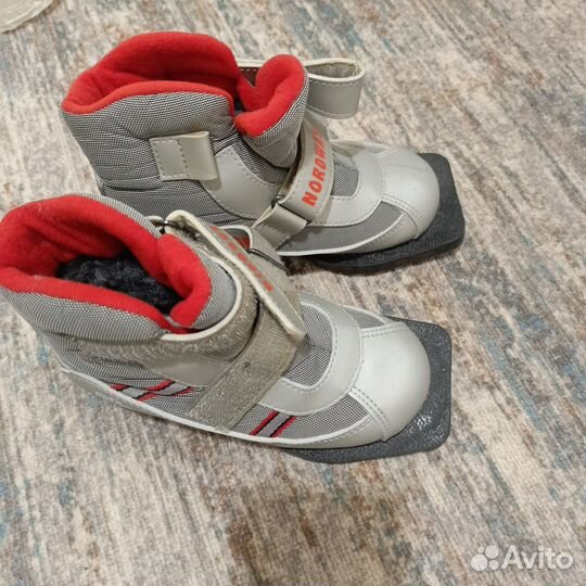 Ботинки лыжные 31размер