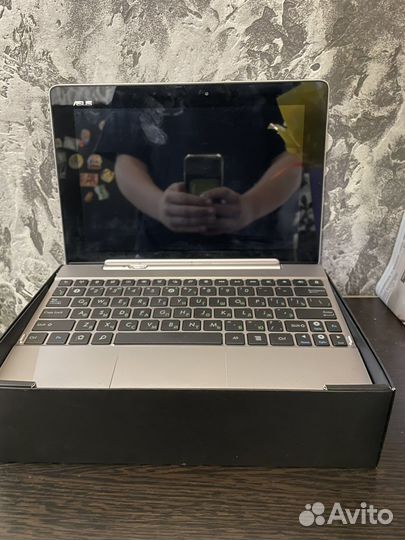 Планшет Asus transformer pad tf300t