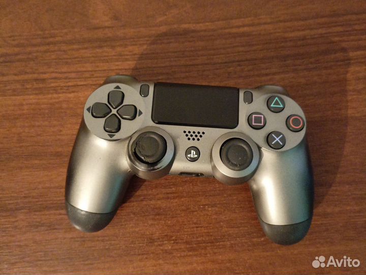 На запчасти джойстик ps4