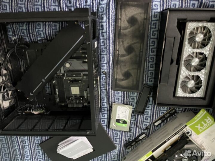 Продам видеокарту RTX 3090ti OC game rock