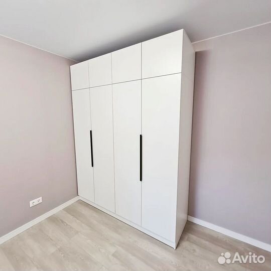 Современный шкаф