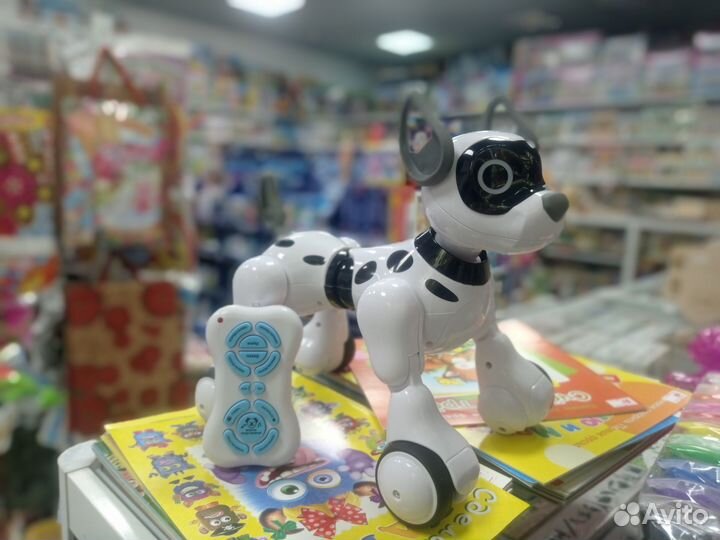 Собака робот на радиоуправлении