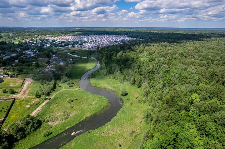 Дом 135 м² на участке 4 сот.