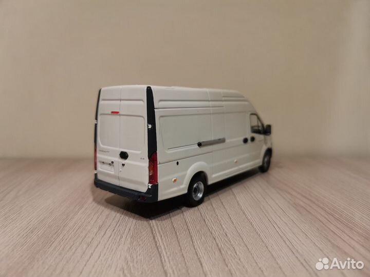 Газель Некст A31R32 белый, Н656