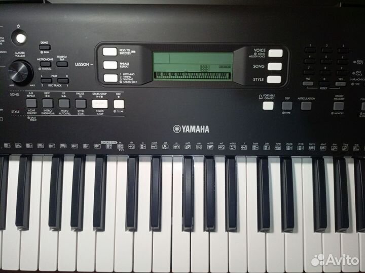 Синтезатор Yamaha PSR-E373