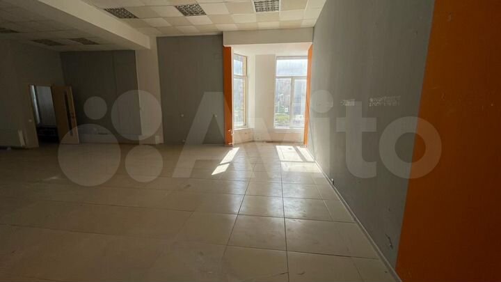 Торговая площадь, 82 м²