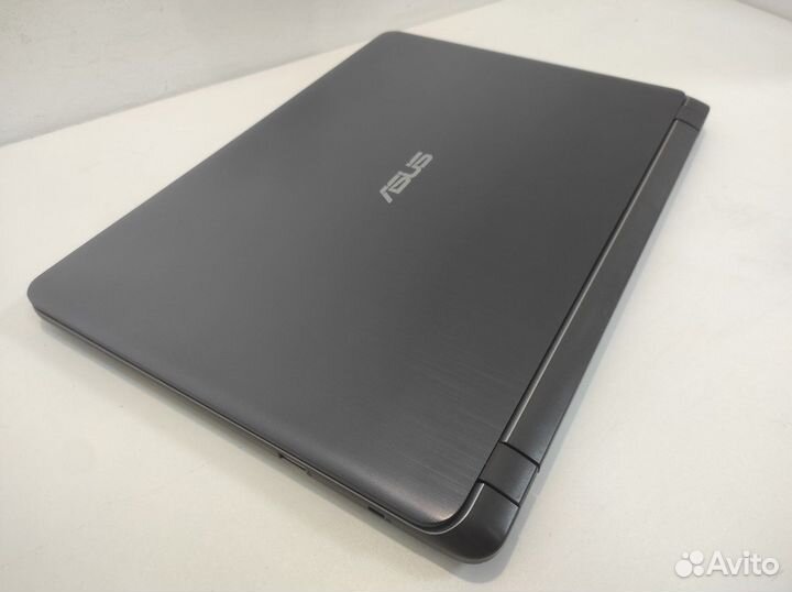 Ноутбук Asus на SSD 2018 года, для работы