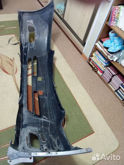 Продам передний бампер toyota WIsh