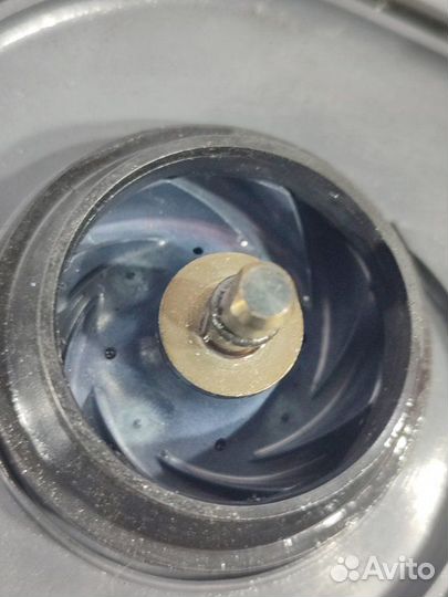 Помпа Toyota Prius ZVW30 2zrfxe 2010