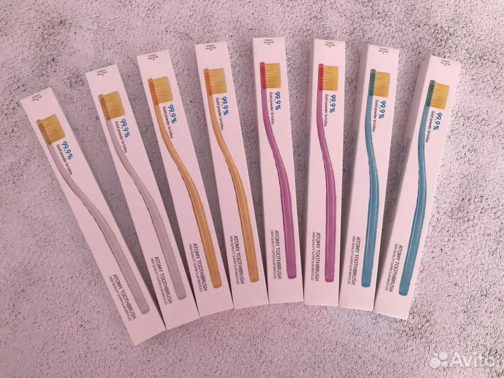 Зубная щетка Атоми