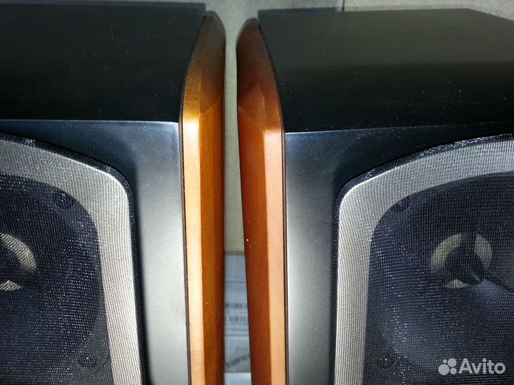 Edifier S2000PRO с дефектом корпуса