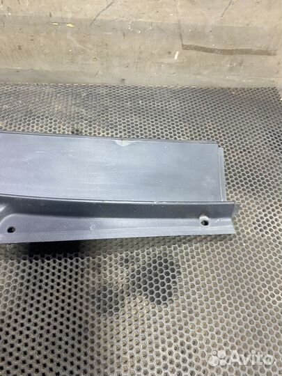 Жабо дворников правое Кайрон SsangYong Kyron