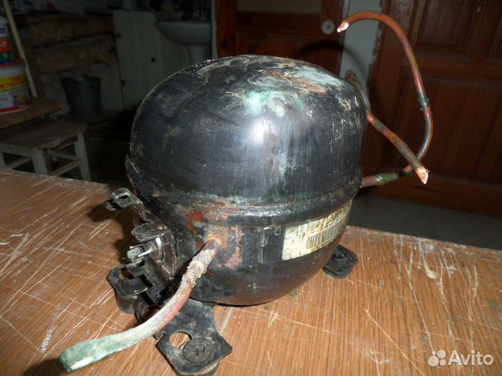 Компрессор для холодильников 80-х