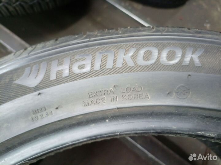 Hankook Ventus V2 AS 275/40 R19 105W