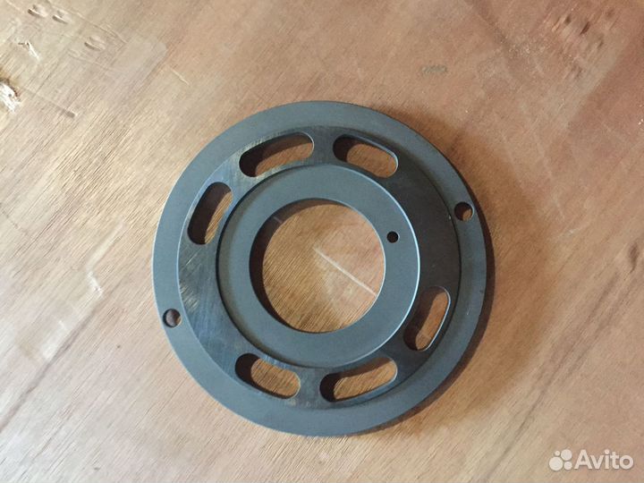 Распределитель Гидромотор хода R320-7