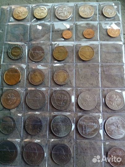 Наборы монет Исландии, Египта, Польши