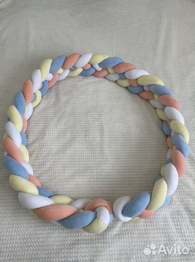 Бортик косичка в кроватку