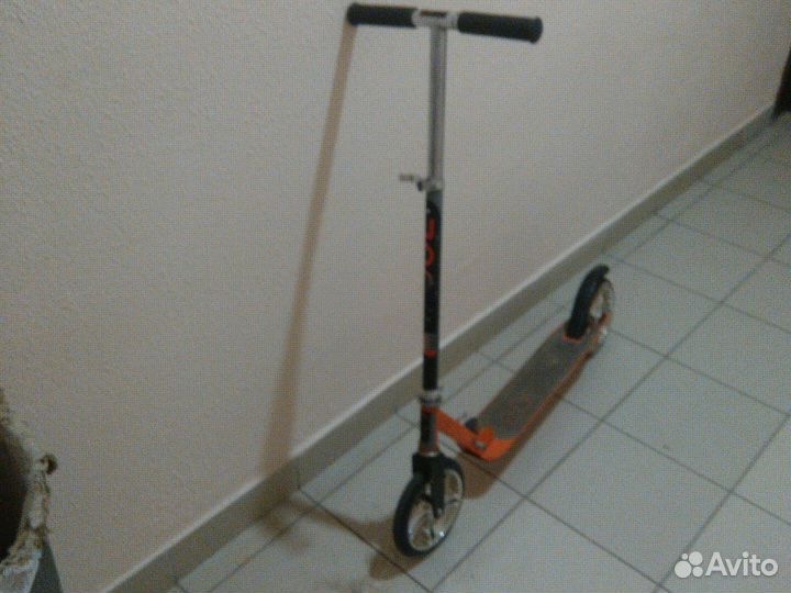 Самокат большими колесами