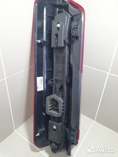 Фонарь задний правый Ford Transit 8 2014)