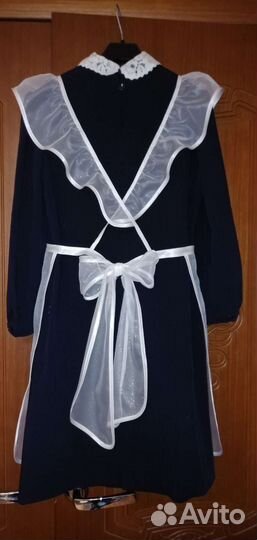 Белый школьный фартук