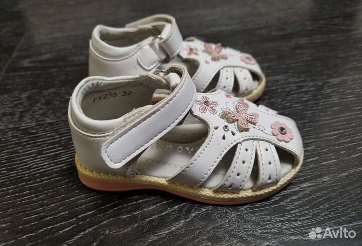 Босоножки для девочки
