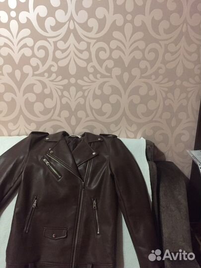 Куртка женская в отличном состоянии