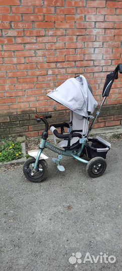 Детский велосипед с родительской ручкой