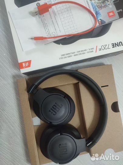 Беспроводные наушники JBL Tune 720BT