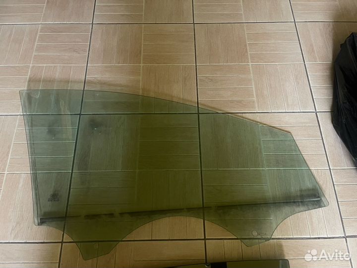 Стекла дверные Ford focus 3