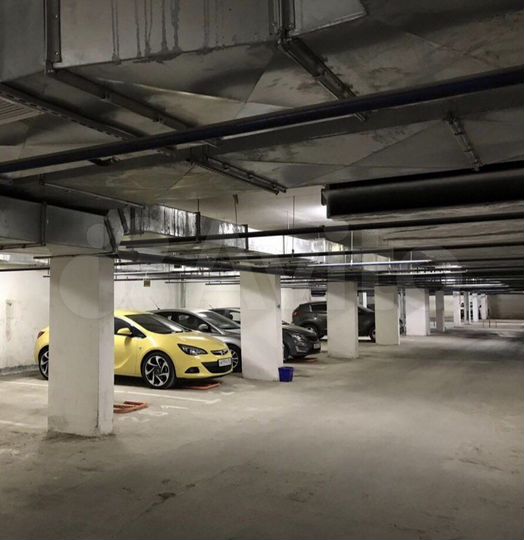 Машиноместо, 14 м²